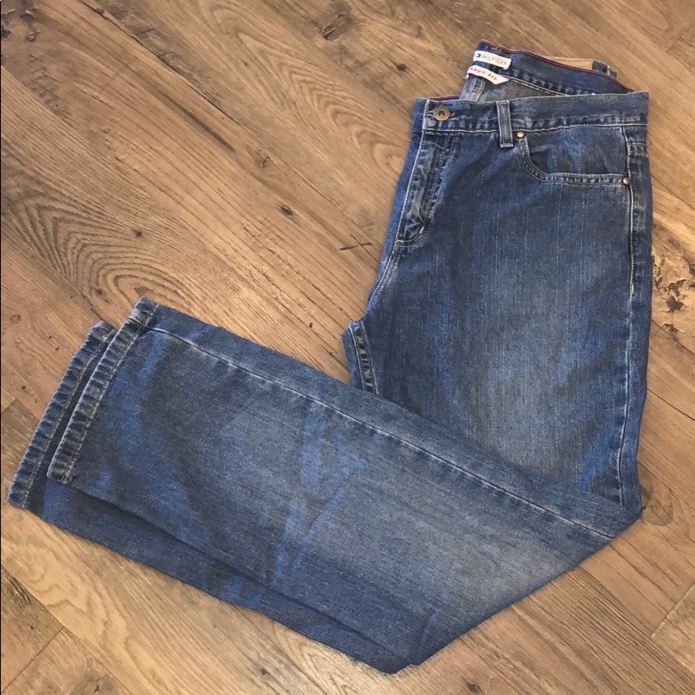 Tommy Hilfiger Classic Fit Straight Jeans Size 10